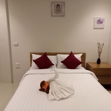 Baan Phunwanna Villa Kata-part Kültér fotó